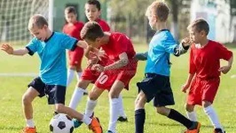 卡特职业生涯携手261位队友，刷新队友数纪录，领先第二位25人